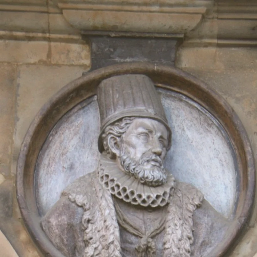 Medaillon von Philipp II. an der Plaza Mayor von Salamanca