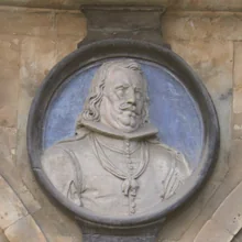 Medaillon von Philipp IV. an der Plaza Mayor von Salamanca