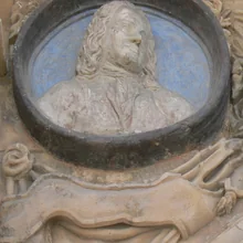 Medaillon von Philipp V. an der Plaza Mayor von Salamanca