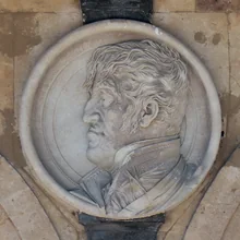 Médaillon de Ferdinand VII sur la Plaza Mayor de Salamanque